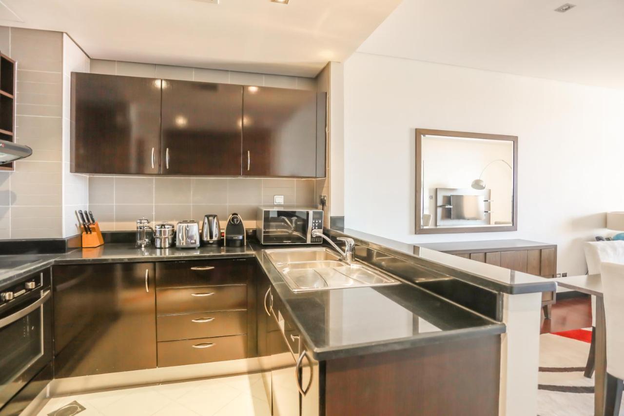 Signature Living Resort Apartments With Private Beach And Laguna Pool , Palm Jumeirah Dubai Exterior photo