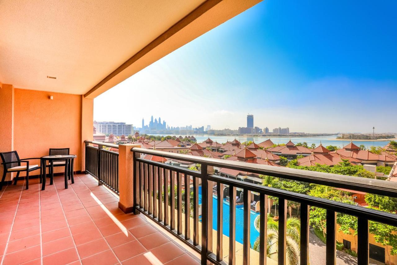 Signature Living Resort Apartments With Private Beach And Laguna Pool , Palm Jumeirah Dubai Exterior photo