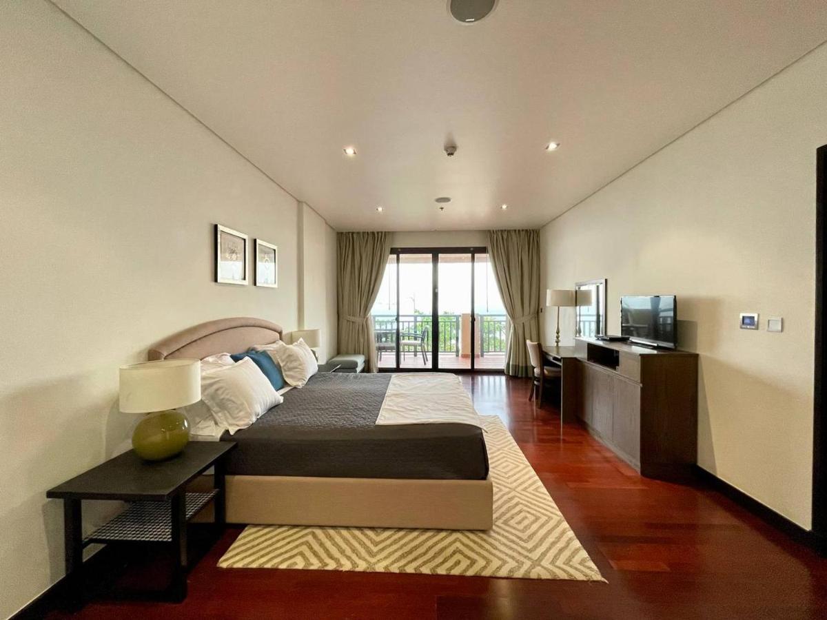 Signature Living Resort Apartments With Private Beach And Laguna Pool , Palm Jumeirah Dubai Exterior photo